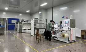 100頭電纜色帶拉線分條機(jī)，金拉線bopp煙膜拆封拉線機(jī)